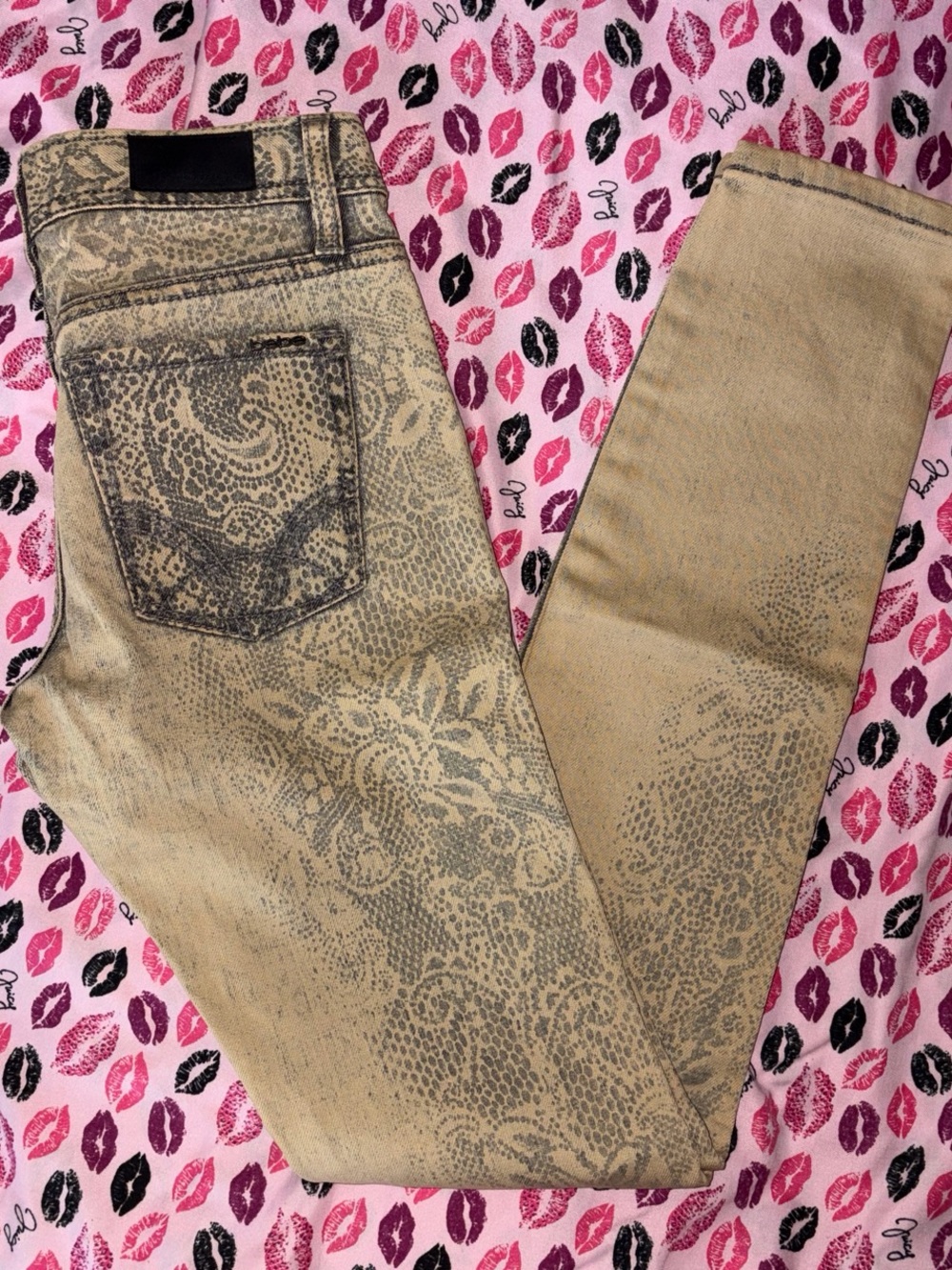 Bebe low rise skinny jeans